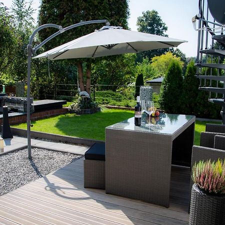 Unterschlupf Radeberg Mit Garten & Whirlpool Exterior foto